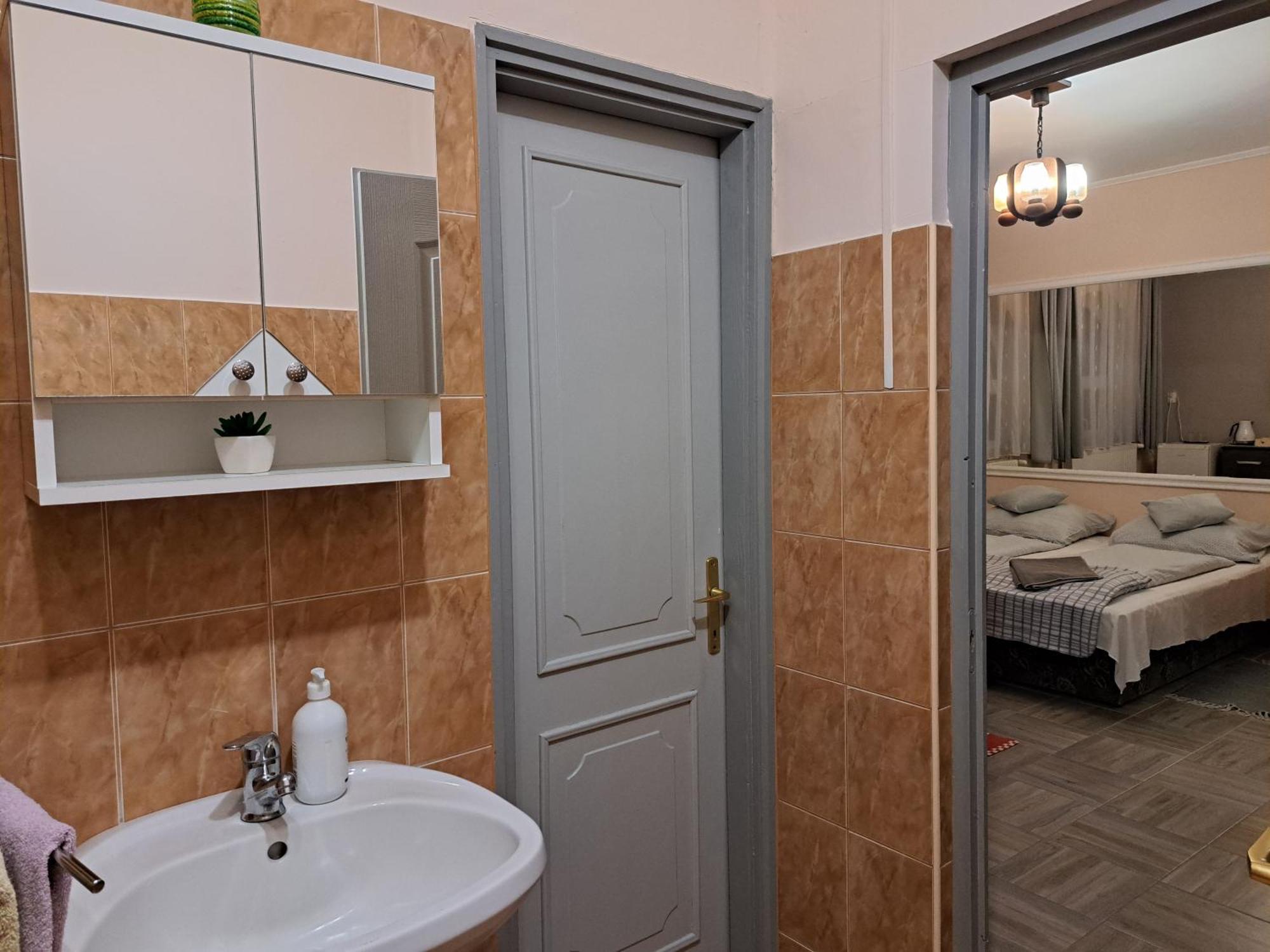 Vajdácska Kisdiofa Panzio Es Vendeglo Bed & Breakfast エクステリア 写真